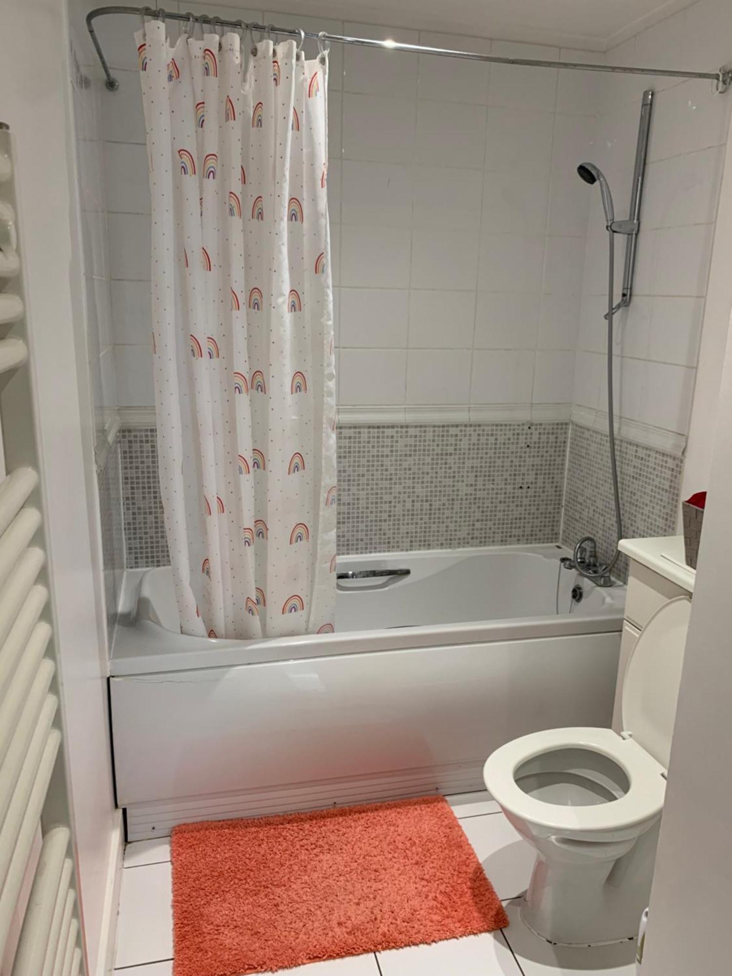 Room In Stratford With Private Bathroom And Parking Лондон Екстер'єр фото
